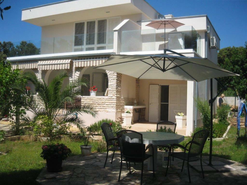 Apartment Marina Silba Esterno foto