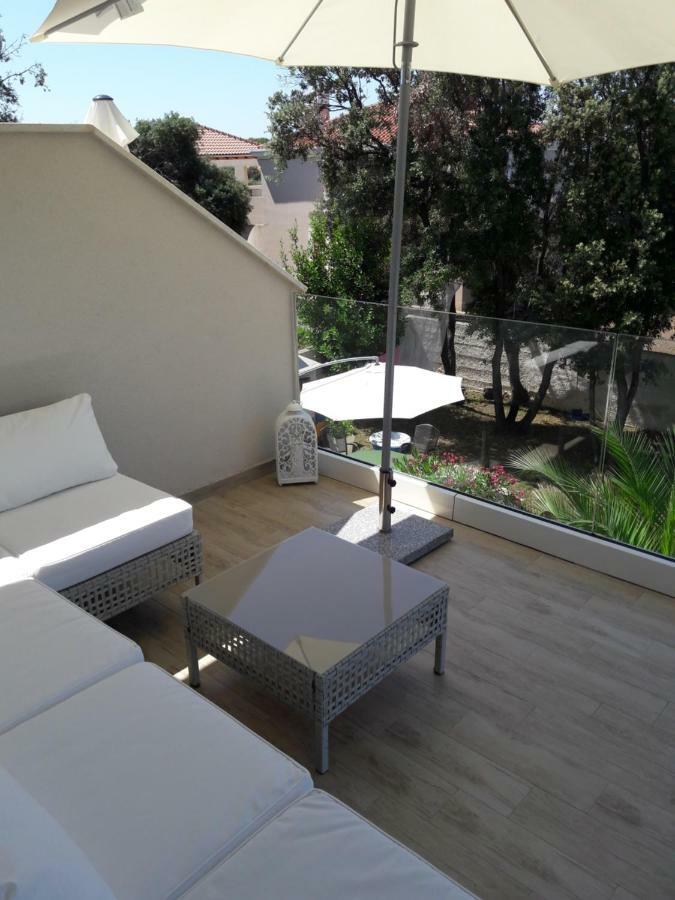 Apartment Marina Silba Esterno foto